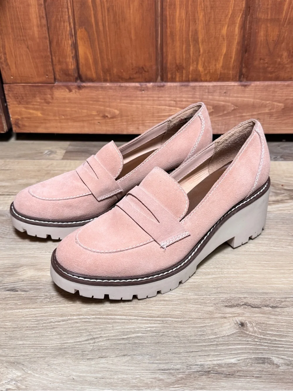 Blondo Dusty Pink Suede Platform Penny Loafers